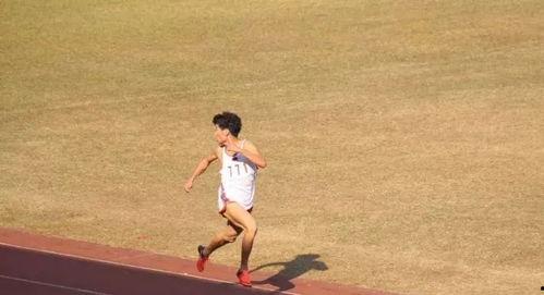 娱乐吃瓜酱一步三回头,一步三回头,揭秘娱乐圈那些事儿